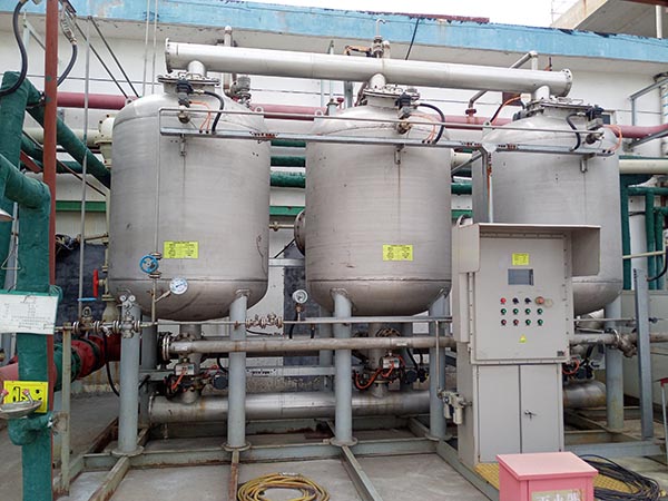 大孔树脂吸附回收